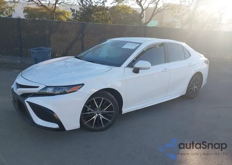 2024 Toyota Camry Hybrid Se z USA, uszkodzony, nr VIN 4T1G31AK3RU070413